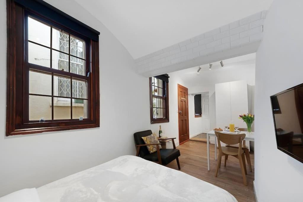 Cosy Little Venice Pied-a-terre By Morethanstays Londra